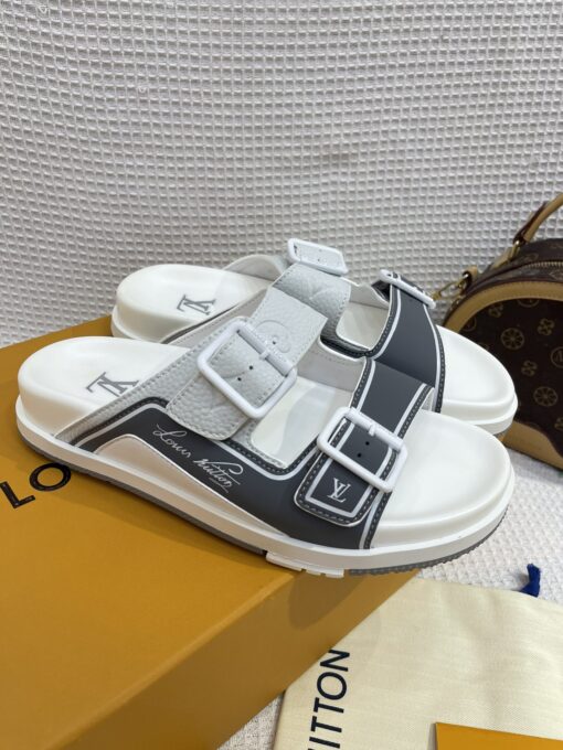 LV Slipper