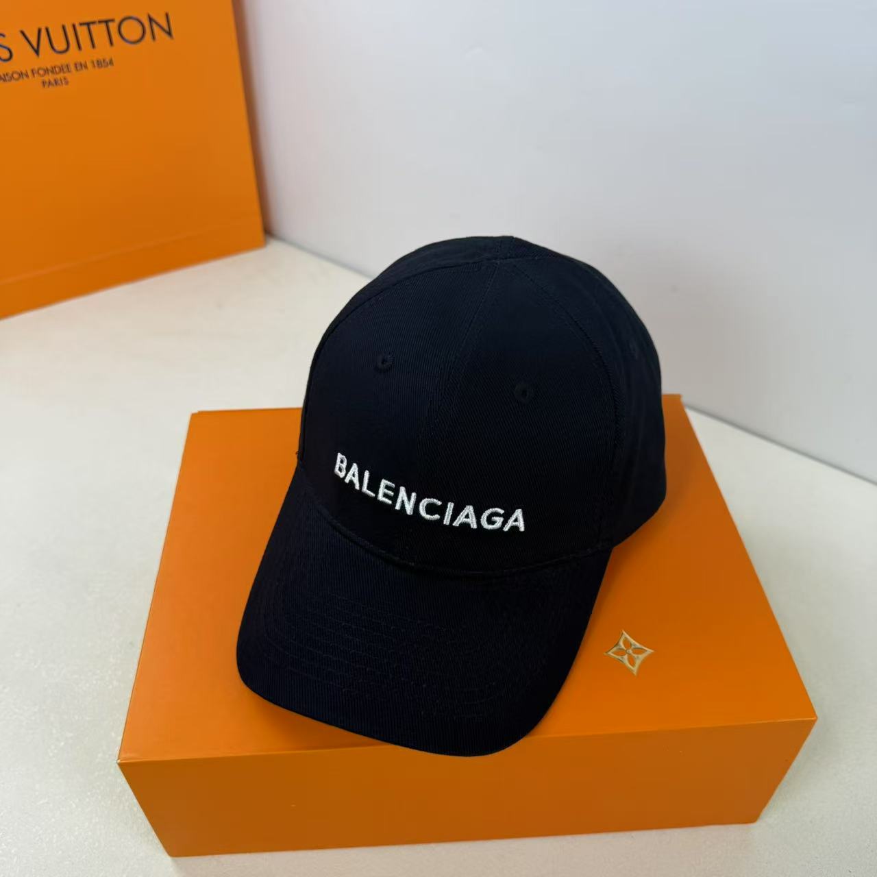Balenciaga Cap