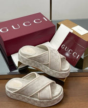 GG Women’s  platform sandal cream