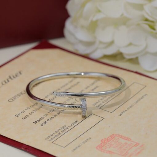Juste-Un-Clou-Silver-Diamond