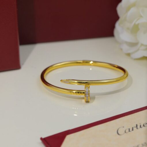Juste-Un-Clou-Gold-Diamond