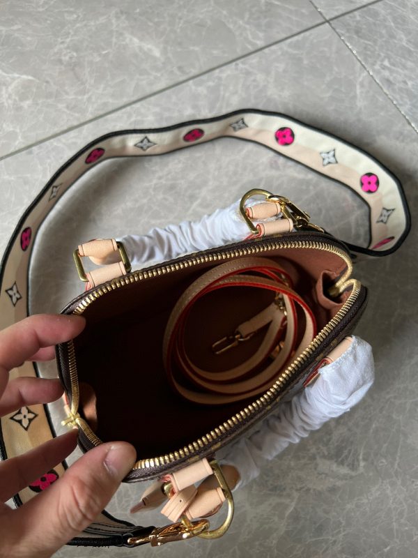 LV-Shoulder-Bag-1