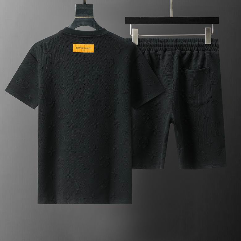 Louis Vuitton Top & Shorts