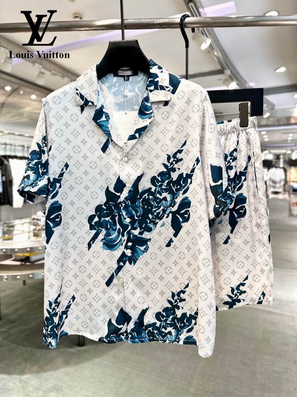Louis Vuitton Top & Shorts
