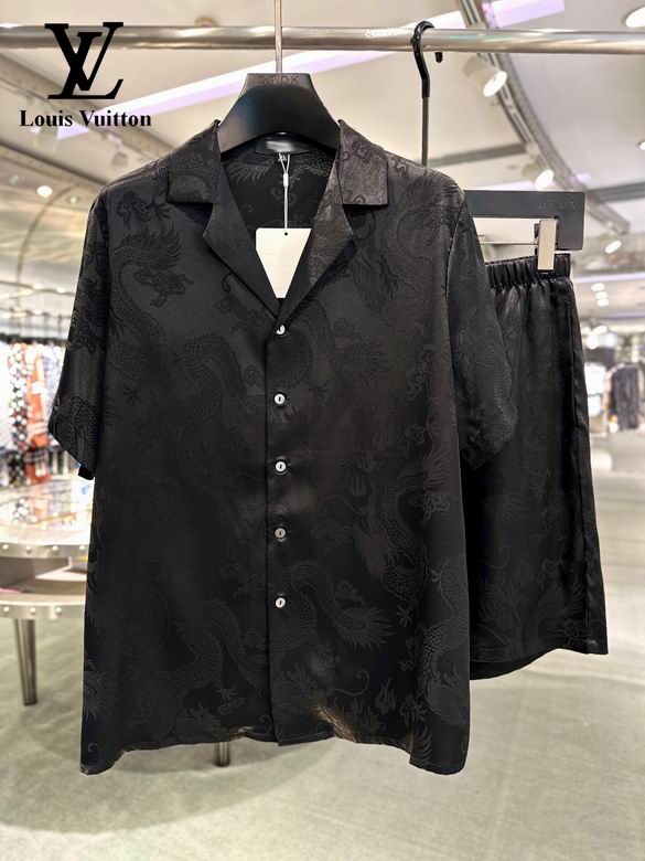 Louis Vuitton Top & Shorts