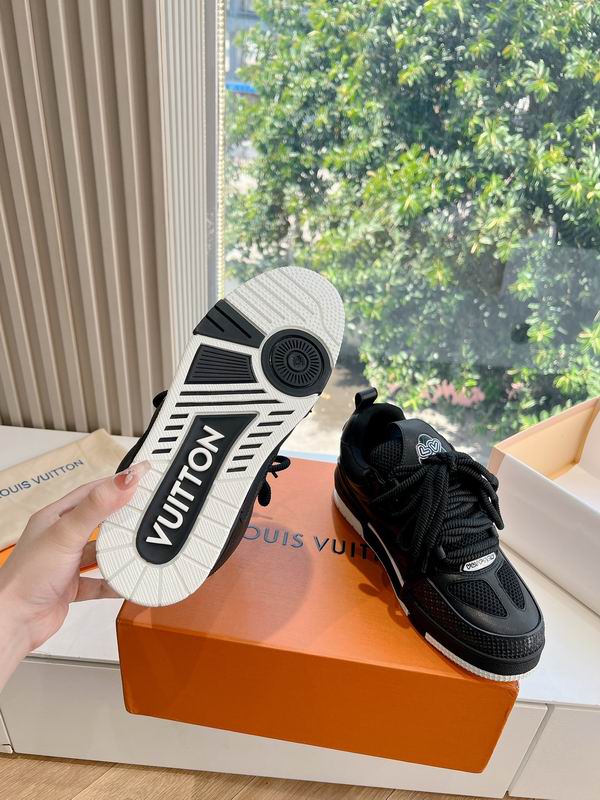 Louis Vuitton Sneaker
