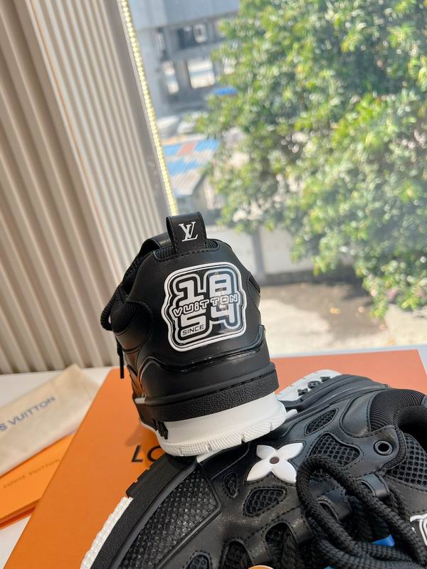 Louis Vuitton Sneaker