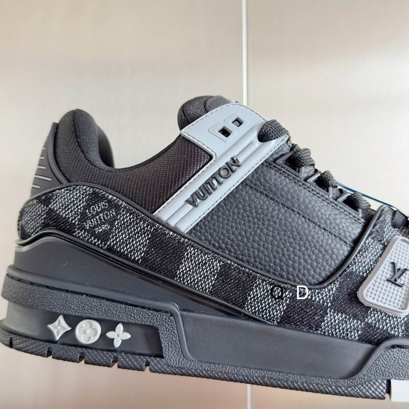 Louis Vuitton Sneaker