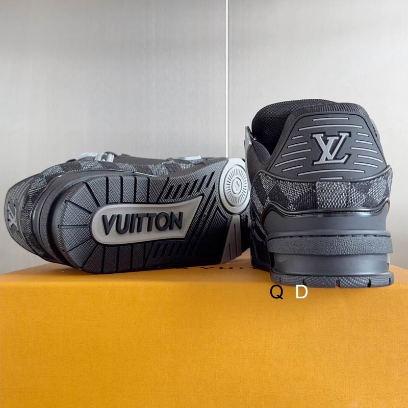 Louis Vuitton Sneaker