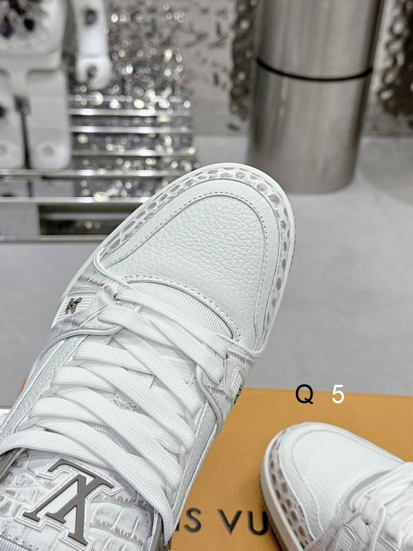 Louis Vuitton Sneaker