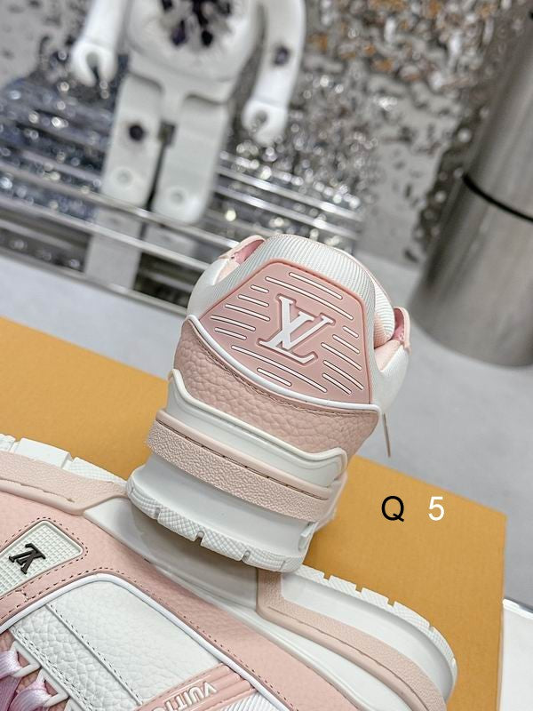Louis Vuitton Sneaker