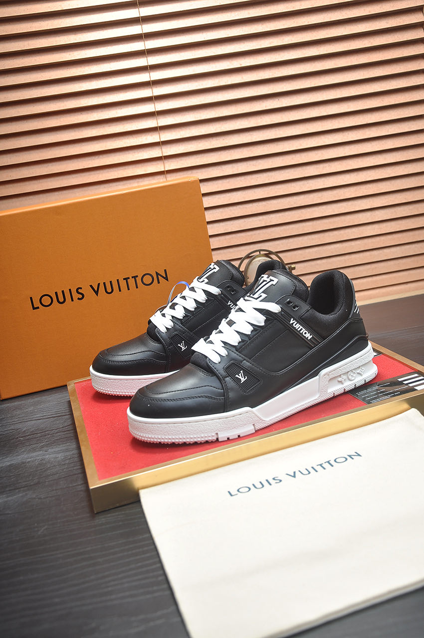 Louis Vuitton Sneaker