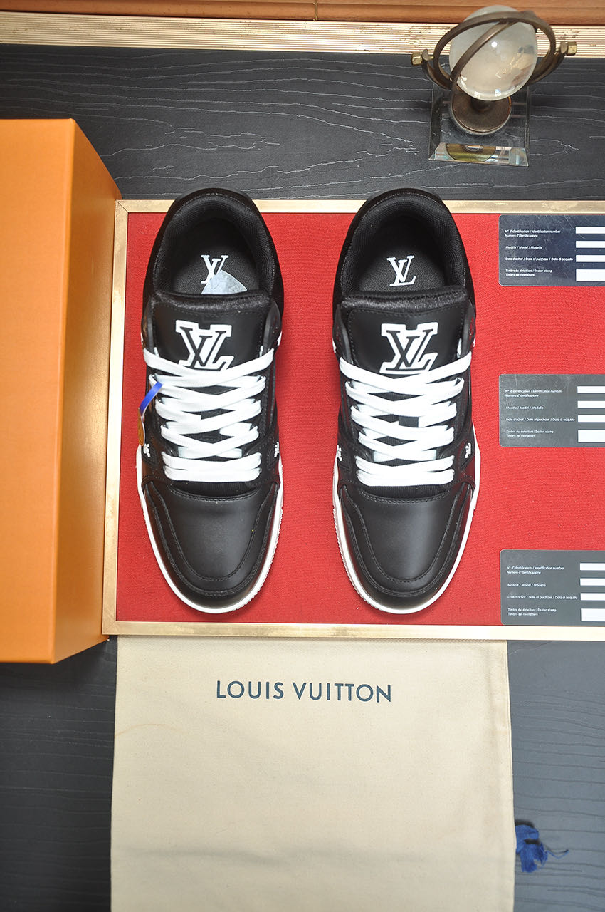Louis Vuitton Sneaker