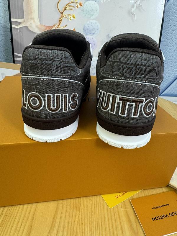 Louis Vuitton Sneaker