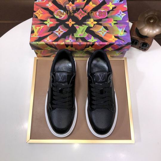 Louis Vuitton Sneaker