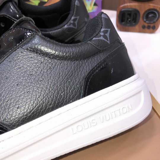 Louis Vuitton Sneaker