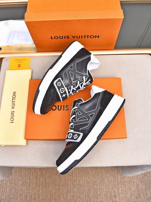 Louis Vuitton Sneaker