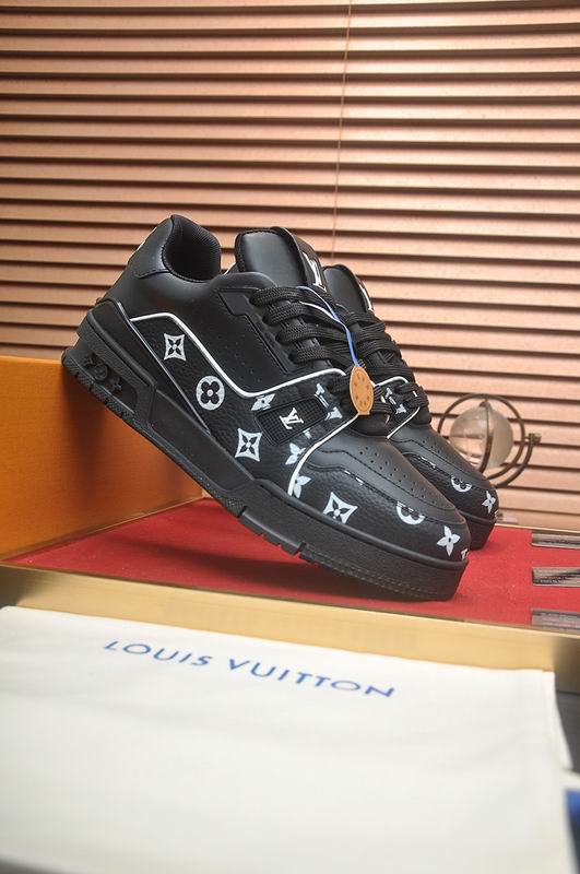 Louis Vuitton Sneaker