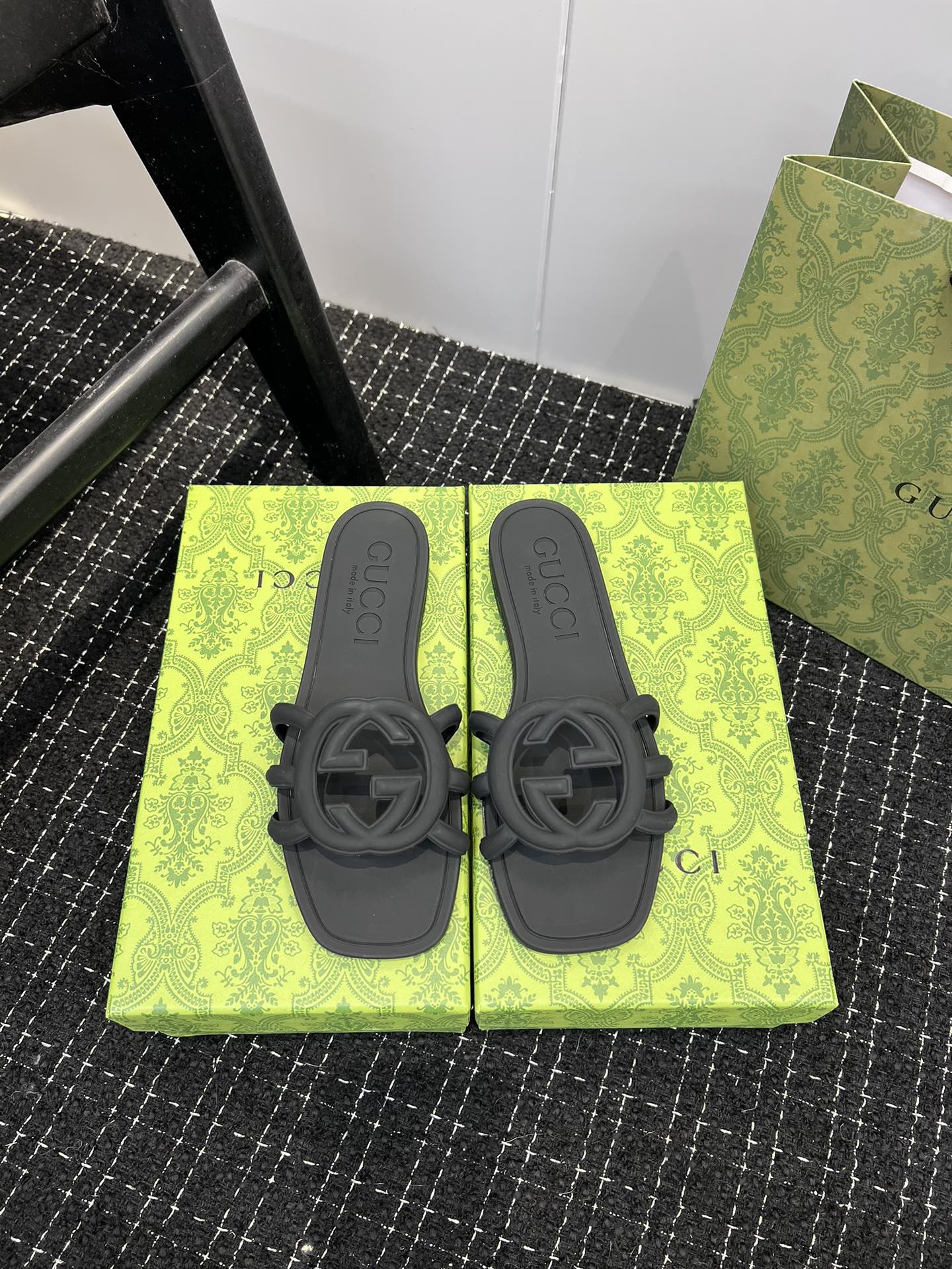 Gucci Slipper